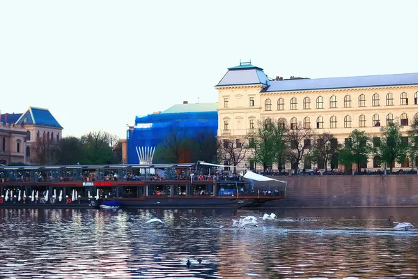 Panoramik Vltava Nehri Prague Çek Cumhuriyeti Köprüden — Stok fotoğraf