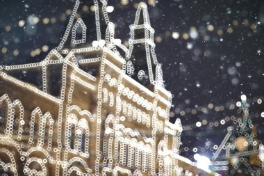 gece otoyolda trafik bulanık görünüm