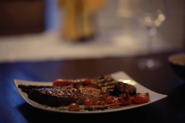 ızgara somon, deniz ürünleri ve sebze, Akdeniz diyeti