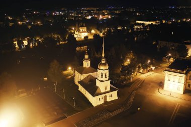 iç kilise kilise katedral, festival gece içinde / gece görünümü