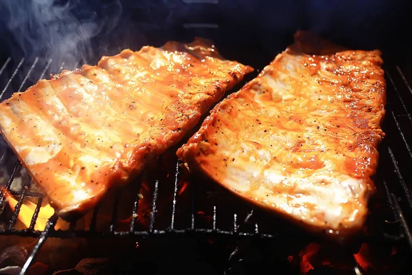 Costelas Porco Grelha Carvão Cozinha Carne Fresca Porco Cozido Carvão — Fotografia de Stock