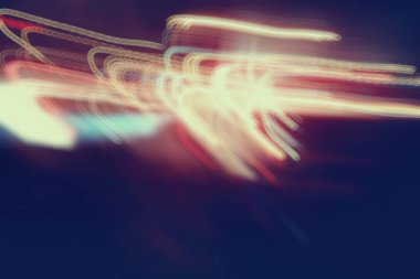 farlar, bulanık gece şehir arka plan parlayan izleri 