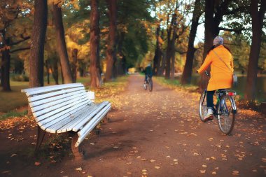 manzara tezgah sonbahar Park'ta / Ekim peyzaj sarı park, sonbahar arka plan