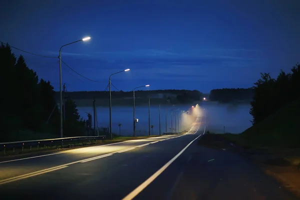 Visão Turva Tráfego Estrada Noite — Fotografia de Stock