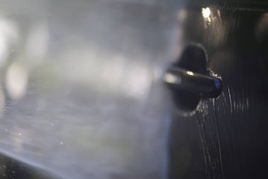 temiz otomatik parça oto yıkama üzerinde