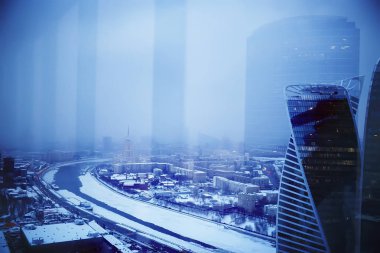 modern şehir mimarisi ile gece ışık