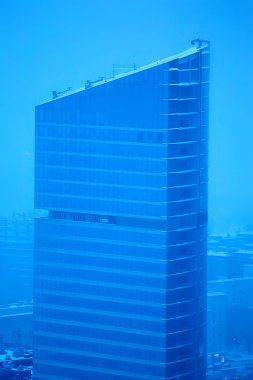 modern şehir mimarisi ile gece ışık