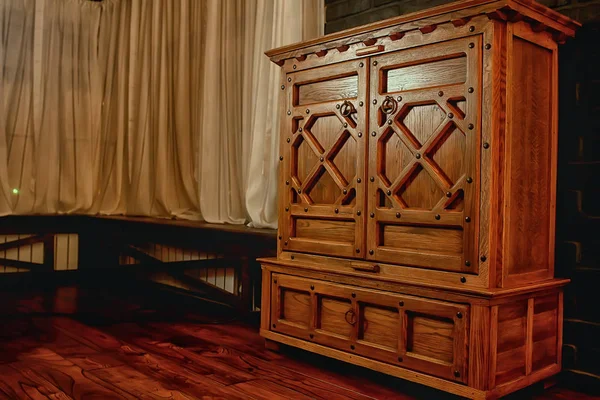 古董橡木柜 老式家具 — 图库照片