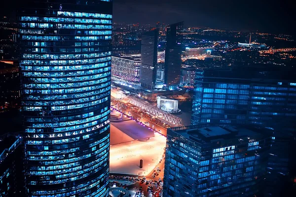 Arquitetura Moderna Cidade Com Luzes Noturnas — Fotografia de Stock
