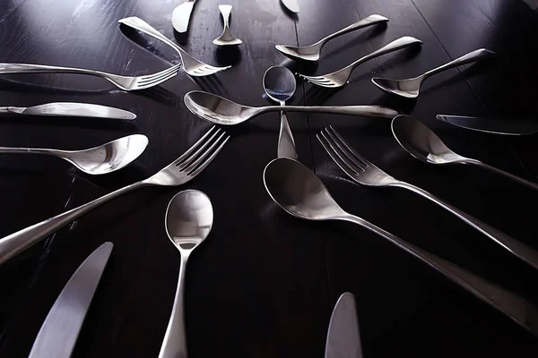 Fourchettes Cuillères Couteaux Sur Table Belle Vaisselle Service — Photo