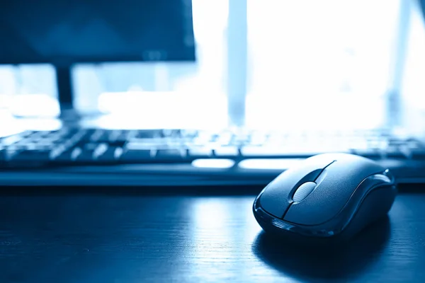 コンピューターのマウスとキーボード ビジネスおよび仕事のためのコンセプト — ストック写真