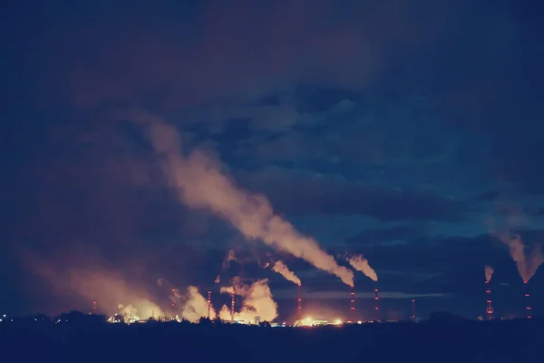 Ночной Дым Труб Заводской Пейзаж — стоковое фото