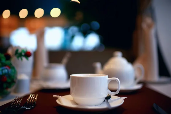 Beş Çayı Ile Ngilizce Çay Cafe Fincan Isıtıcısı — Stok fotoğraf