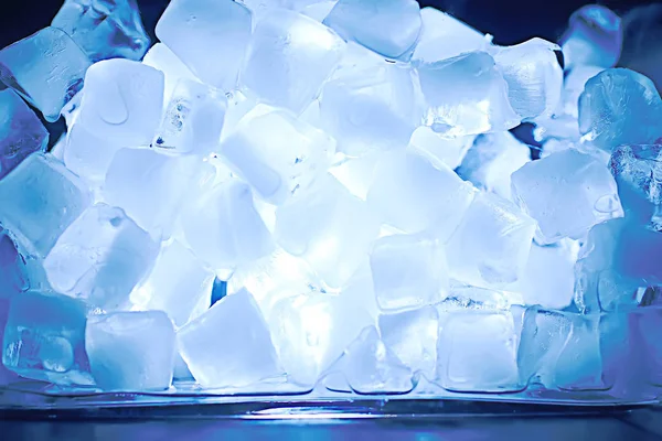 Крупним Планом Кубики Льоду Яскравим Освітленням — стокове фото