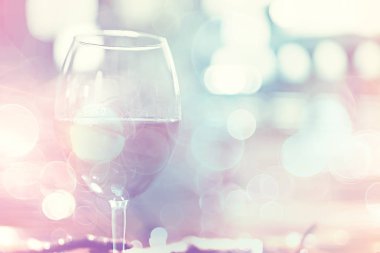 bir kafede romantizm/güzel konsept alkol cam, tatil akşam yemeği sunan şarap Restoran