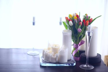 renkli lale/bahar çiçekler, parlak güzel çiçekler, bahar hediye kavramı buket