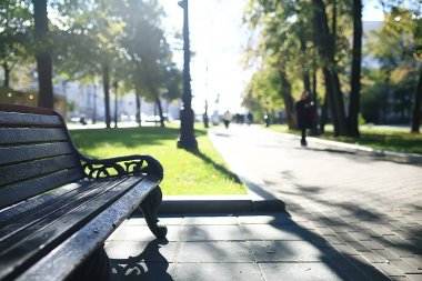 Sonbahar Parkı tezgah/güzel bahçe bankta peyzaj, dinlenme kavramı, sonbahar Parkı kimse, peyzaj arka plan, sonbahar