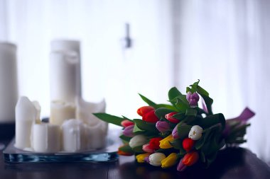 renkli lale/bahar çiçekler, parlak güzel çiçekler, bahar hediye kavramı buket