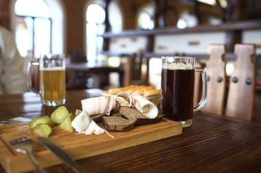 büyük kupalar geleneksel Prag pub bir çek bira restoran/hafif ve koyu bira iki bira kupaları