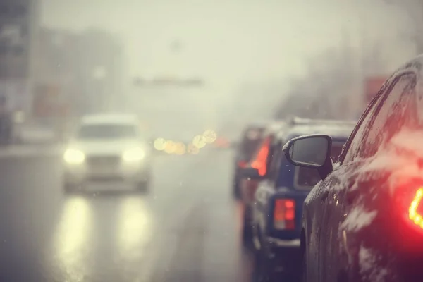 Autos Winterlichen Stau Stadt Winterwetter Auf Der Stadtautobahn Die Sicht — Stockfoto