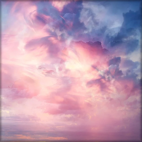 Ουράνια Σύννεφα Φόντο Αφηρημένο Όμορφο Φόντο Των Φωτεινών Σύννεφα Στον — Φωτογραφία Αρχείου