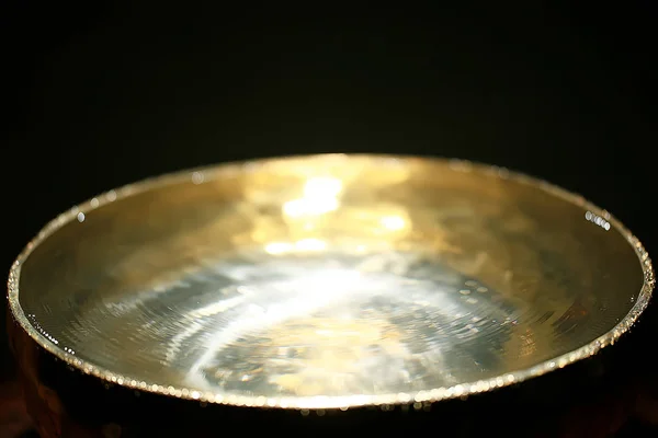 Tibetan Singing Bowl Water Traditional Yoga Health Accessories Golden — Stock Photo, Image