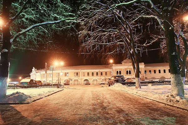 Natt Staden Vinter Landskap Januari Stadens Ljus Dekorerade För Helgdagar — Stockfoto
