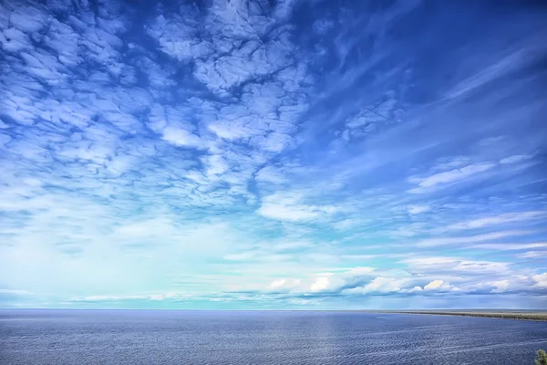 Céu Acima Água Textura Fundo Horizonte Céu Com Nuvens Lago — Fotografia de Stock