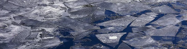 Primavera Ghiaccio Deriva Sul Fiume Sfondo Texture Ghiaccio Galleggiante Marzo — Foto Stock