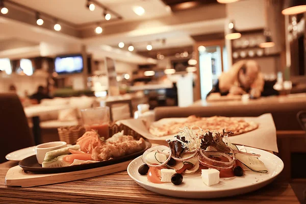 Mesa Restaurante Cubertería Una Mesa Café Concepto Comida Hermosa Estilo — Foto de Stock