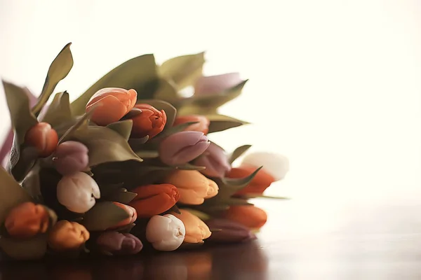 Μπουκέτο Πολύχρωμες Τουλίπες Λουλούδια Άνοιξη Φωτεινά Όμορφα Λουλούδια Άνοιξη Δώρο — Φωτογραφία Αρχείου