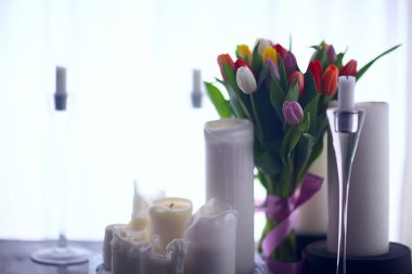 renkli lale/bahar çiçekler, parlak güzel çiçekler, bahar hediye kavramı buket