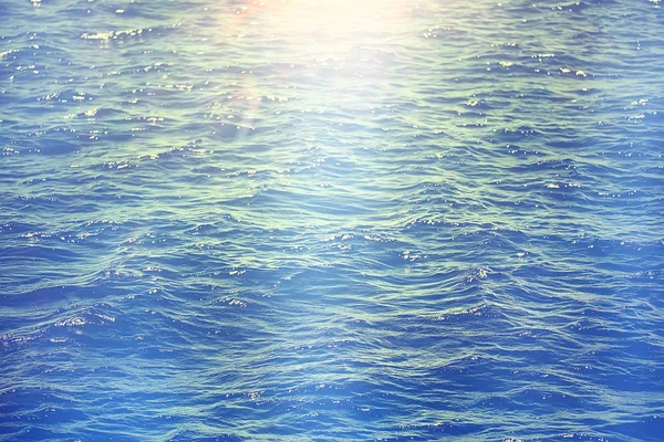 Sluneční Paprsky Modré Moře Abstraktní Pozadí Slunečný Den Paprsky Vody — Stock fotografie