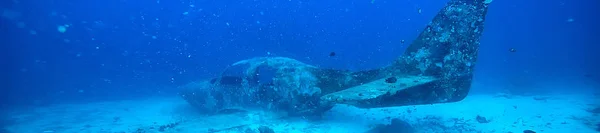 飞机水肺残骸 潜水现场飞机 水下景观空难在海上 — 图库照片