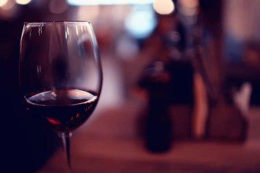 bir kafede romantizm/güzel konsept alkol cam, tatil akşam yemeği sunan şarap Restoran