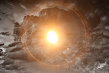 Gökyüzünde bulutlar yığını 