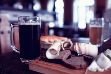büyük kupalar geleneksel Prag pub bir çek bira restoran/hafif ve koyu bira iki bira kupaları
