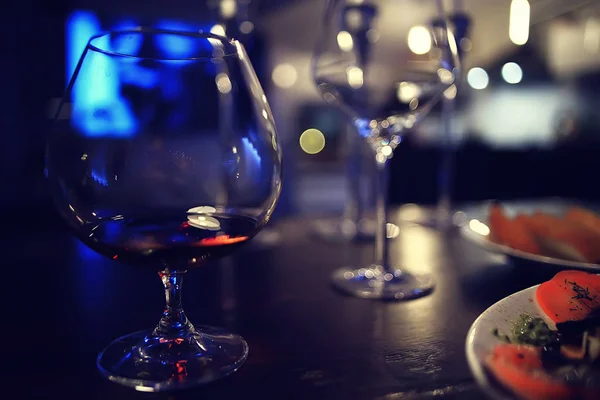 Vin Restaurang Som Serverar Romantik Vackra Konceptet Alkohol Glas Semester — Stockfoto