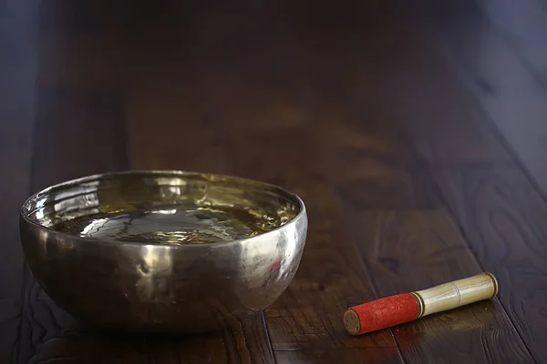 Tibetan Singing Bowl Water Traditional Yoga Health Accessories Golden — Stock Photo, Image