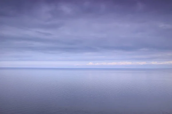 Cielo Sobre Fondo Agua Textura Horizonte Cielo Con Nubes Lago — Foto de Stock