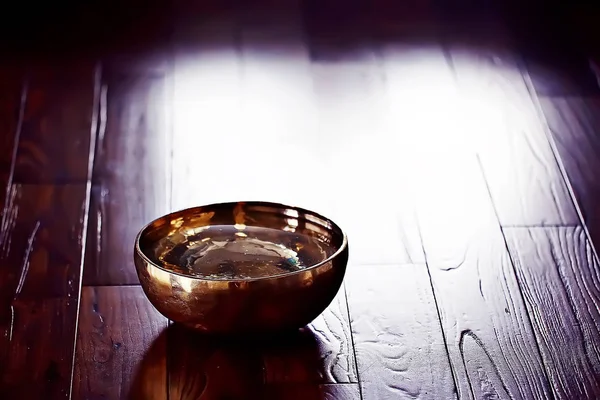 Tibetan Singing Bowl Water Traditional Yoga Health Accessories Golden — Stock Photo, Image