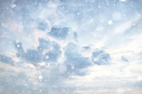 Neve Cielo Nuvole Sfondo Astratto Bellissimo Paesaggio Tra Nuvole Fiocchi — Foto Stock