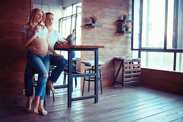 Ragazza Incinta Pancia Grande Casa Concetto Gravidanza Parto Comfort — Foto Stock