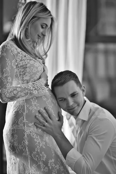 Zwangere Meisje Grote Buik Thuis Concept Van Zwangerschap Bevalling Comfort — Stockfoto