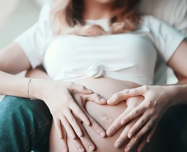 Gravidanza Concetto Parto Amore Uomo Donna Pancia Grande Mani Forma — Foto Stock