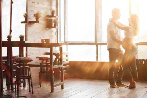 Concetto Famiglia Gravidanza Casa Comfort Marito Moglie Incinta Con Una — Foto Stock