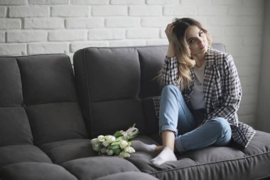 Vintage tarzı güzel model tarzı/modern güzel model