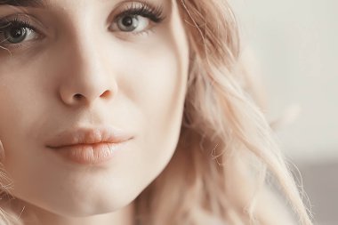 Vintage tarzı güzel model tarzı/modern güzel model