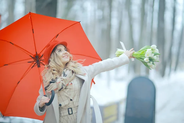 Spring Look Meisje Bloemen Paraplu Jong Mooi Model Modieuze Stijl — Stockfoto