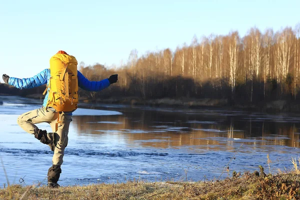 Homem Uma Caminhada Inverno Ioga Descanso Meditação Natureza Aventura Norte — Fotografia de Stock